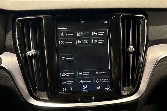 Volvo V60 13 of 25