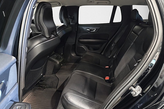 Volvo V60 22 of 25