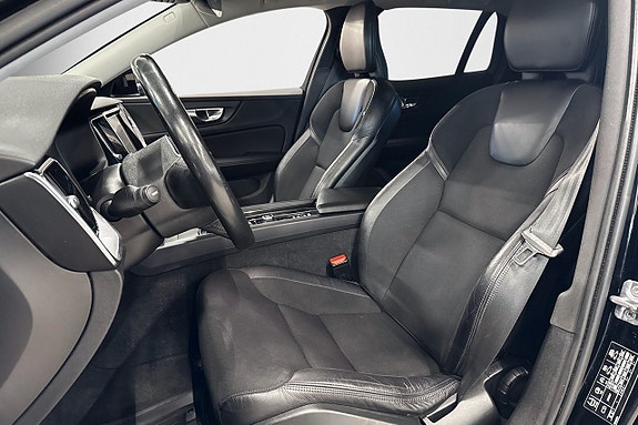 Volvo V60 19 of 25
