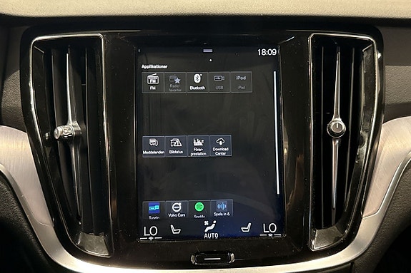 Volvo V60 14 of 25