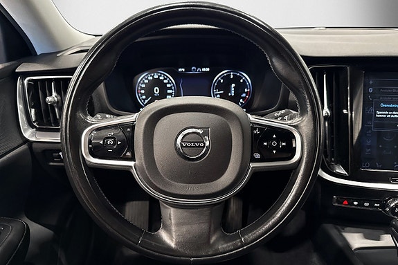Volvo V60 11 of 25