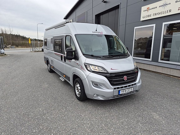 Rapido Van 68 180 hk, automat, långbäddar, ugn och micro 3 of 5