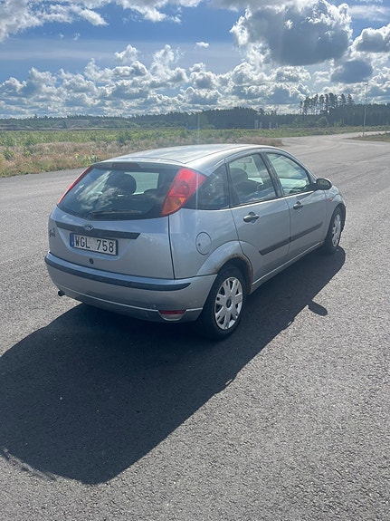 Ford Focus 5 of 5