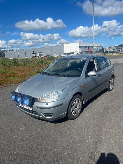 Ford Focus 2 of 5