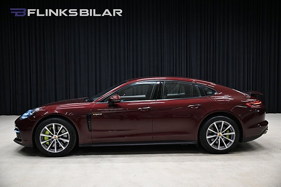 Porsche Panamera 4 2 of 5