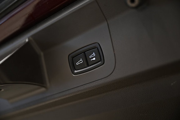 Porsche Panamera 4 17 of 30