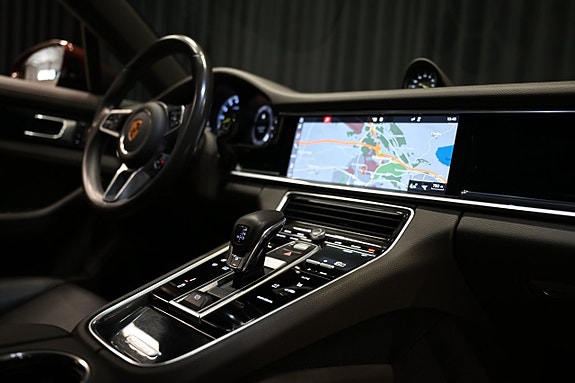 Porsche Panamera 4 26 of 30