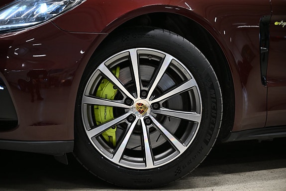 Porsche Panamera 4 11 of 30