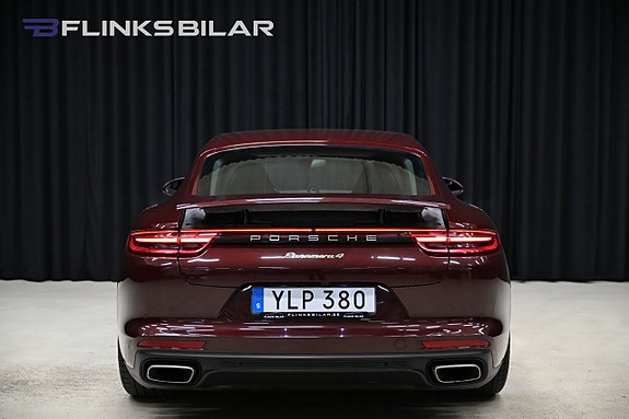 Porsche Panamera 4 8 of 30