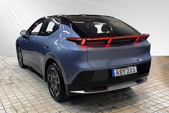 Lynk & Co 02 3 of 15