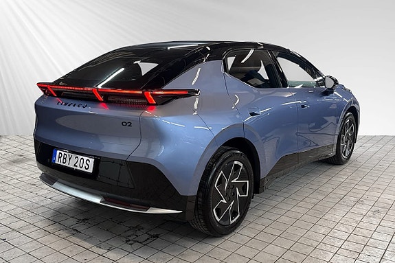 Lynk & Co 02 4 of 15