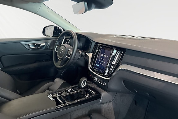 Volvo V60 10 of 30