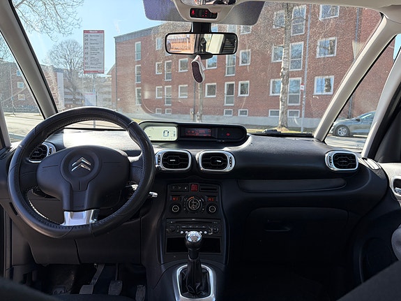 Citroen C3 Picasso 4 of 5