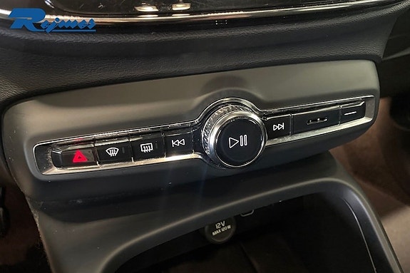 Volvo C40 12 of 22
