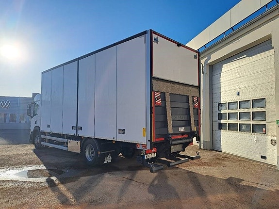 Scania P280B4X2NB 4 of 11