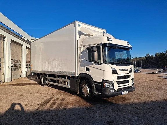 Scania P280B4X2NB 2 of 11