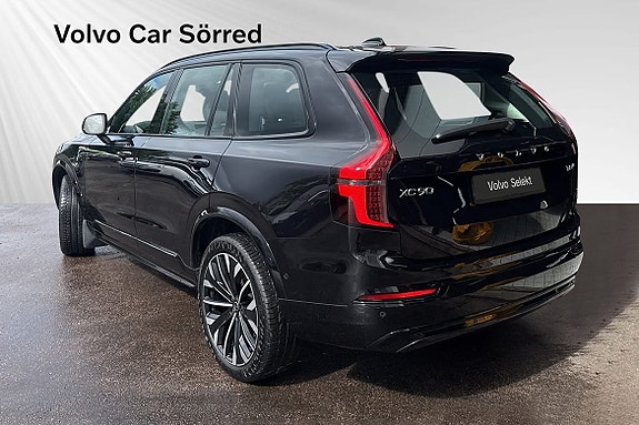 Volvo XC90 4 of 17