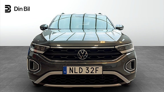 Volkswagen T-Roc 4 of 5