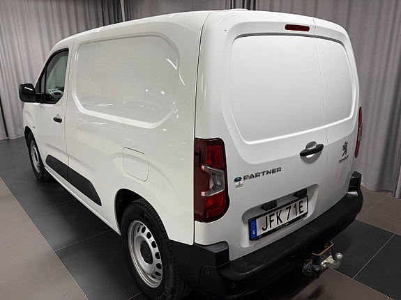 Peugeot e-Partner 4 of 5