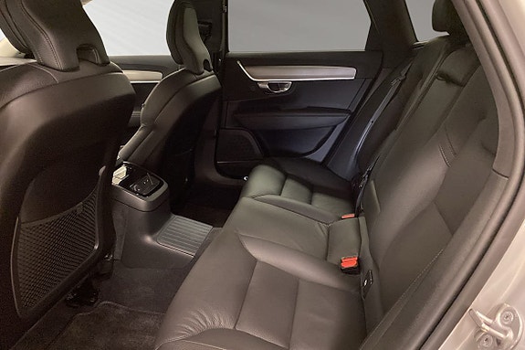 Volvo V90 8 of 15