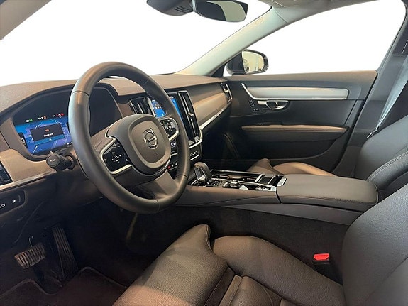 Volvo V90 8 of 22