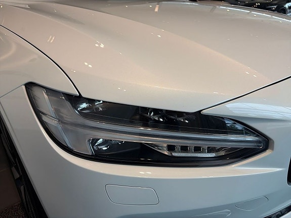 Volvo V90 16 of 22