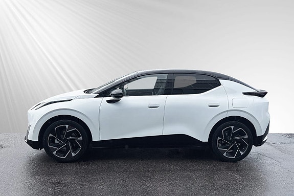 Lynk & Co 02 2 of 15
