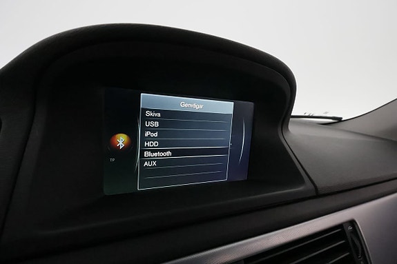 Volvo V70 23 of 27