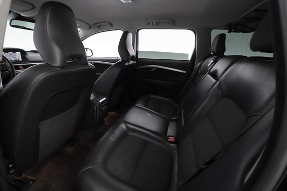 Volvo V70 17 of 27