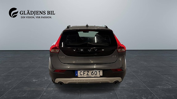 Volvo V40 Cross Country 4 of 5