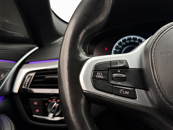 BMW 530e 15 of 30