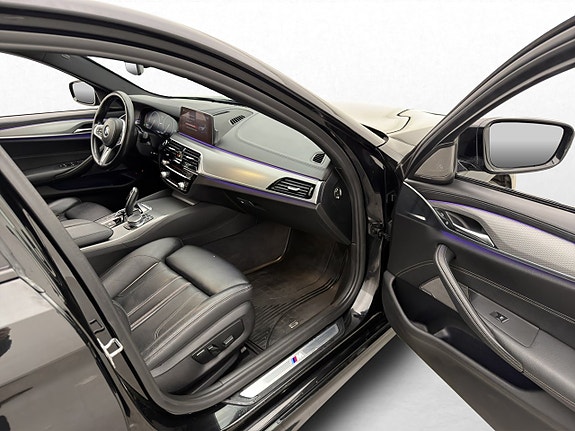 BMW 530e 27 of 30