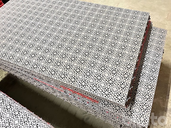 Product image 3 of 12