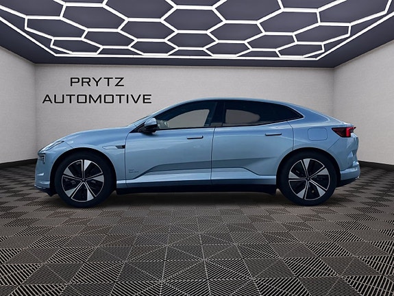 Polestar 4 4 of 5