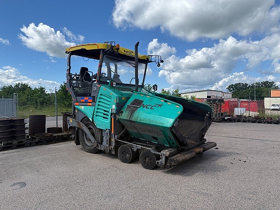 Asfaltsläggare Vögele Super 1803-3i 2 of 5