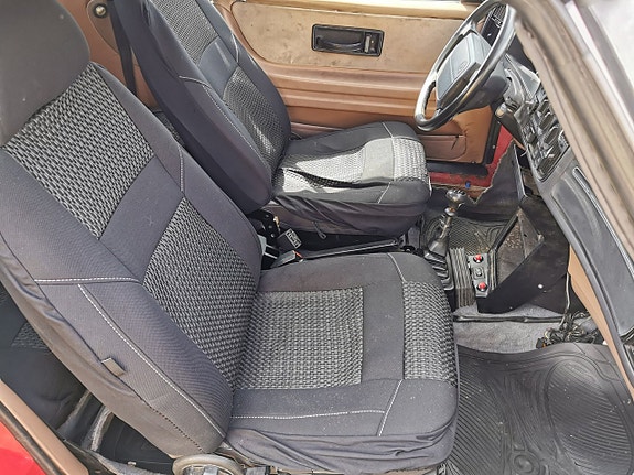 Saab 900 8 of 10