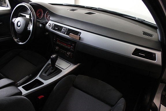 BMW 325i 12 of 18
