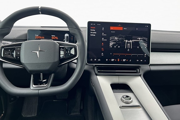 Polestar 4 13 of 18
