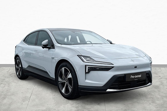 Polestar 4 10 of 18