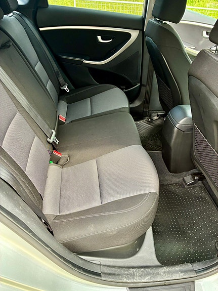 Hyundai i30 6 of 18