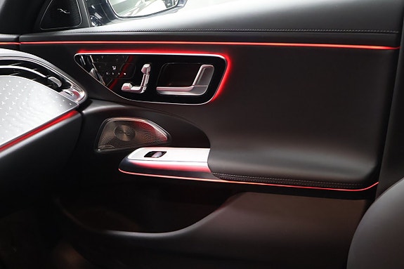 Mercedes-Benz E220 d 28 of 30