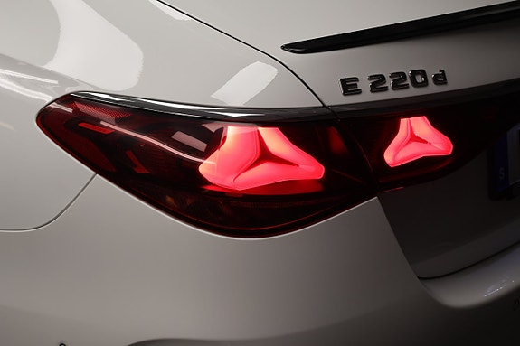 Mercedes-Benz E220 d 11 of 30