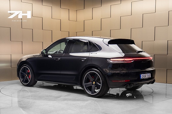 Porsche Macan GTS 3 of 5