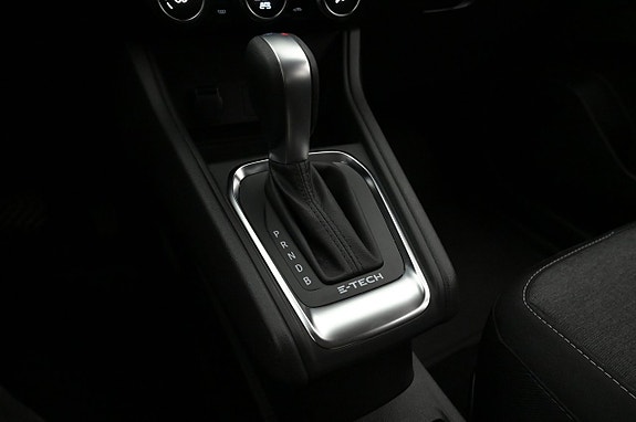 Renault Captur 19 of 27