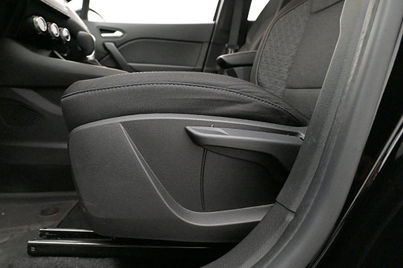Renault Captur 12 of 27