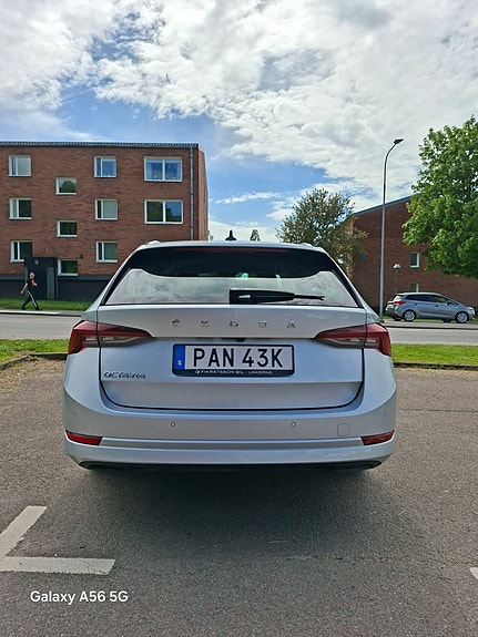 Skoda Octavia 3 of 5