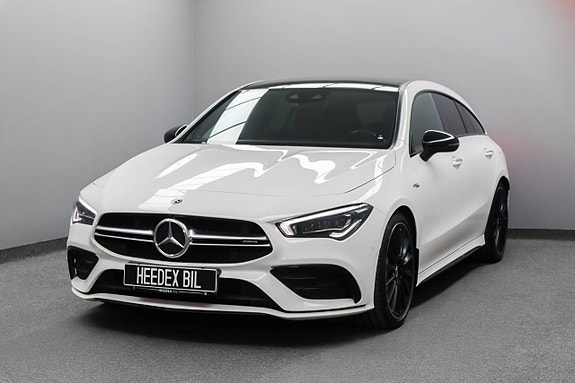Mercedes-Benz CLA35 4 of 5