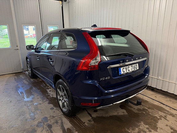 Volvo XC60 3 of 5