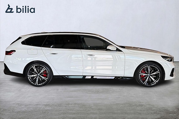 BMW i5 6 of 21