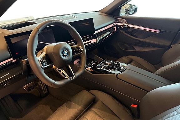 BMW i5 10 of 21